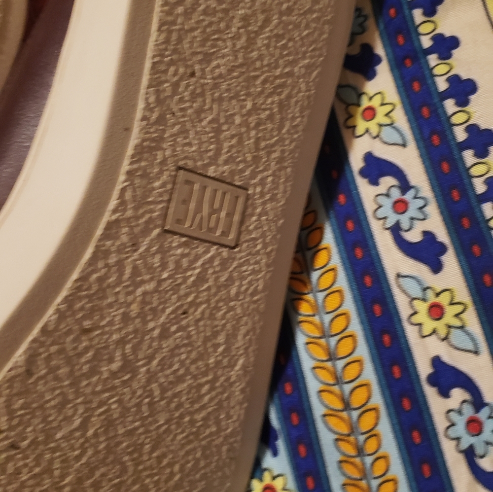 Frye shoes - Picture 7 of 7